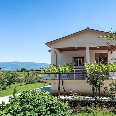 Holiday home Laura By Interhome