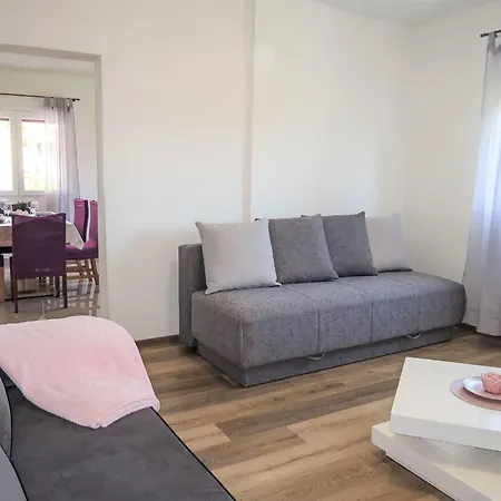 Holiday home Laura By Interhome *